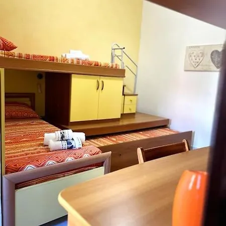 Trilocale Sul Mare Con Ampia Veranda Coperta *