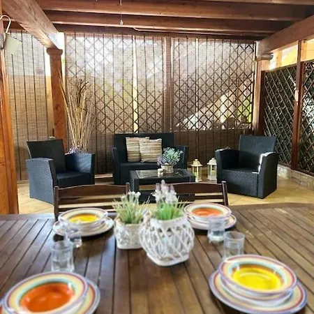 Trilocale Sul Mare Con Ampia Veranda Coperta