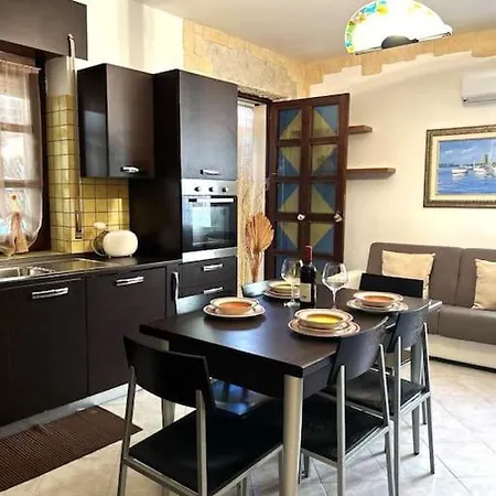 Trilocale Sul Mare Con Ampia Veranda Coperta Vakantiehuis